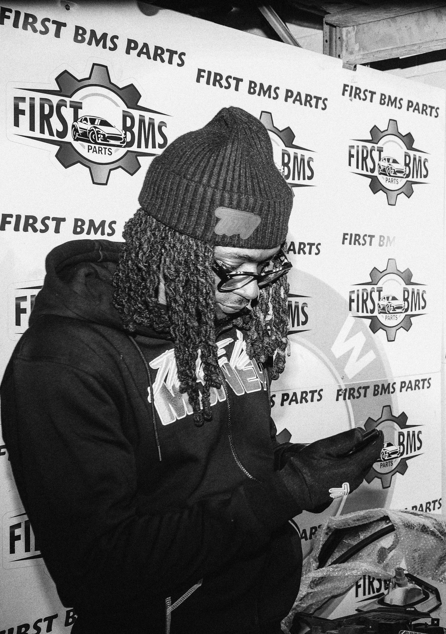 TIMEISMONEY STRAIGHT DROP TRACKSUIT (BLACK)