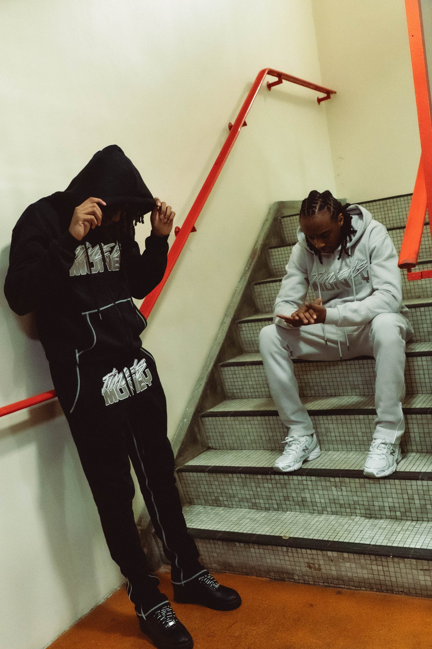 TIMEISMONEY BLACK ZIPPED TRACKSUIT