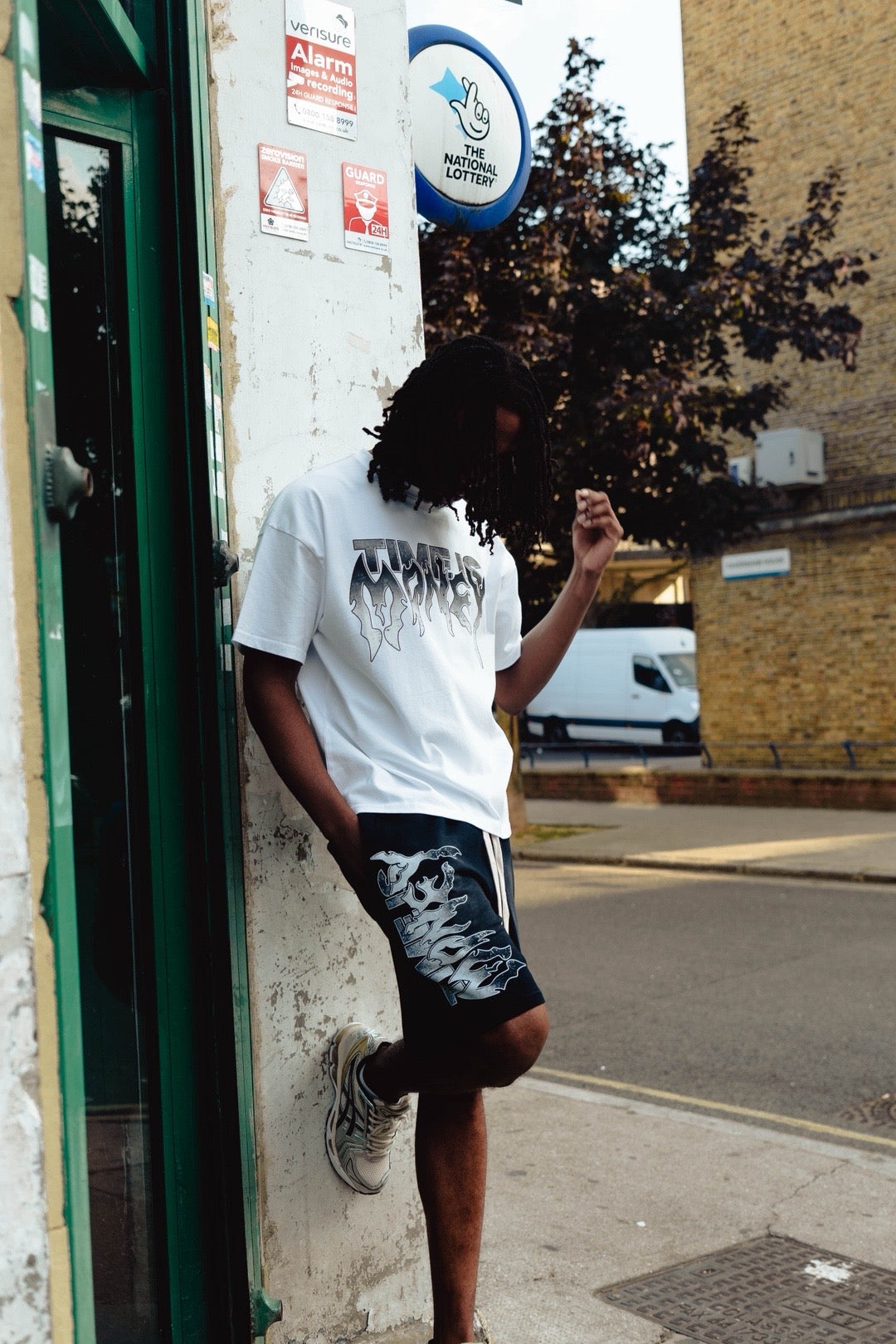 TIMEISMONEY WHITE ASH SHORTS